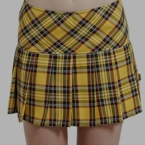 Tripp NYC Yellow Mini Pleated Skirt